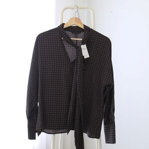 NWT Banana Republic Factory Blouse with Tie Neck